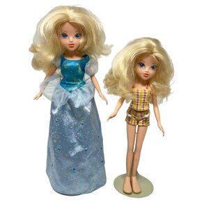 2009 MGA MOXIE GIRLZ Doll Blonde Hair Princess Pajama Set Toy Lot of 2